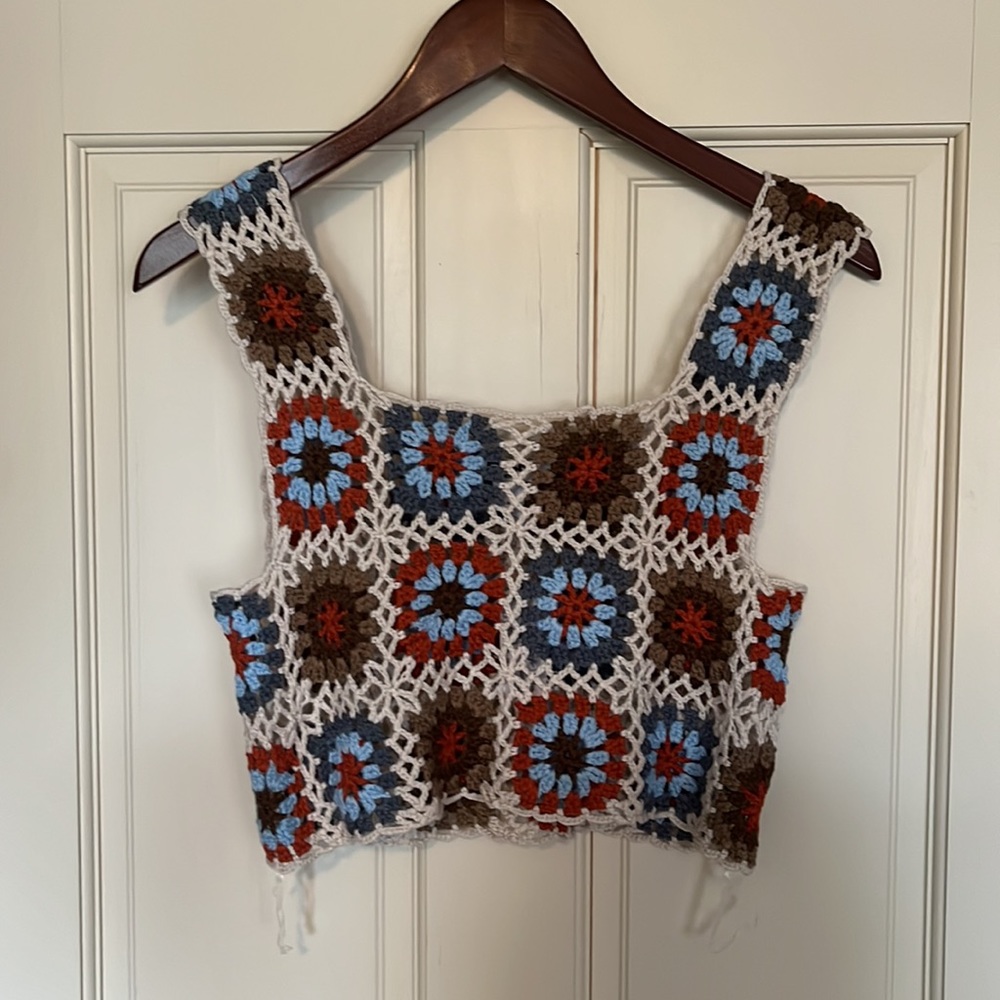 Crochet square top - Picture 3 of 4